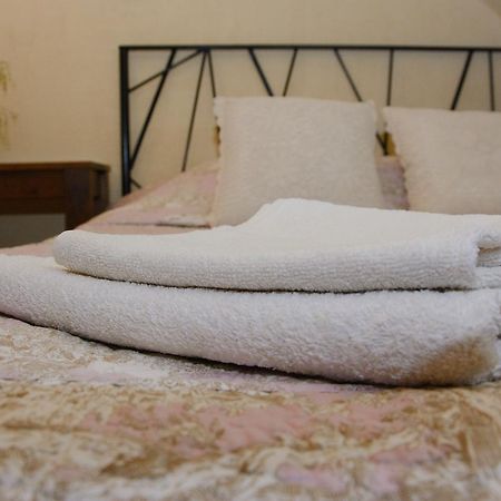 Gallery Guest Rooms Kernave Bagian luar foto
