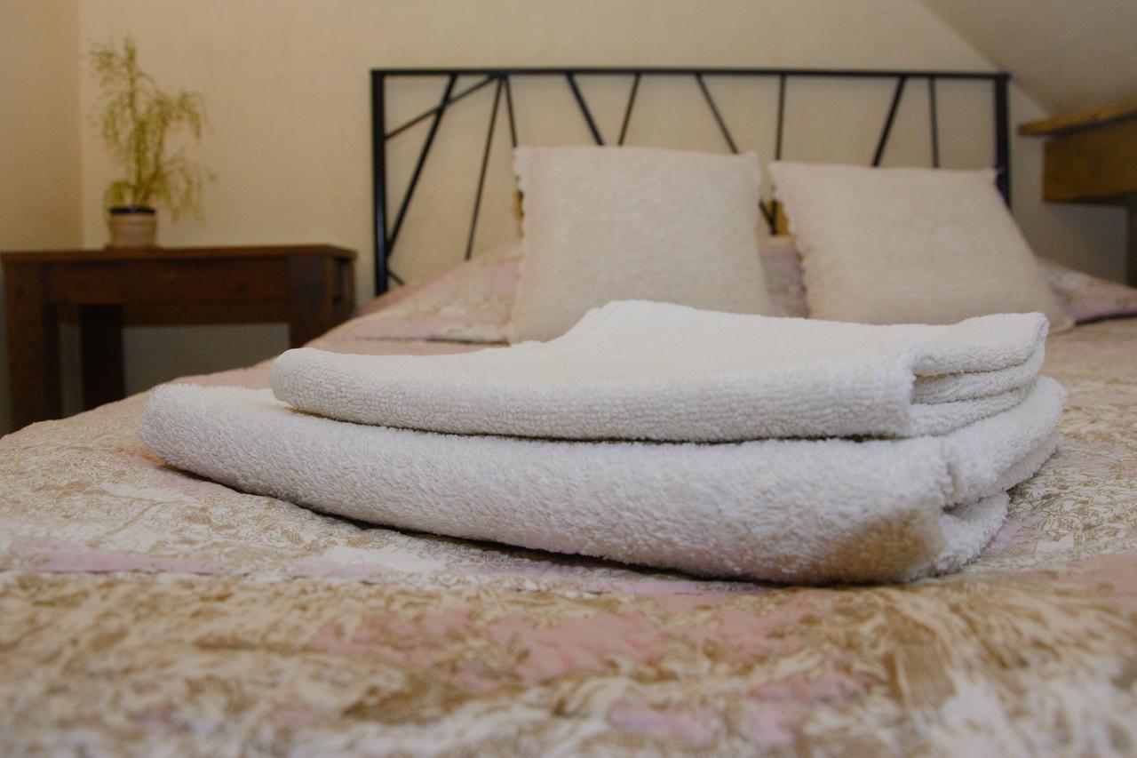 Gallery Guest Rooms Kernave Bagian luar foto